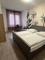 Art Rock Airport Hotel