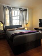 Marble Arch Chic Apartment With Air Conditioner