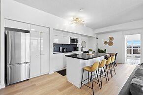 Harbourline Suites