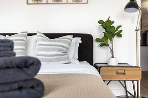 Harbourline Suites