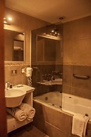 Los Robles Apart & Spa