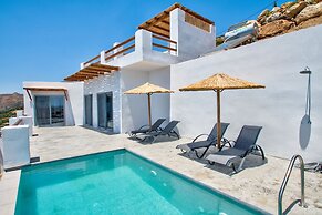 Pyrgos Exclusive Villas