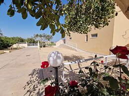 Yanni's villas