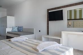 Mythos apartments