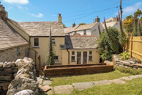 Hilldene