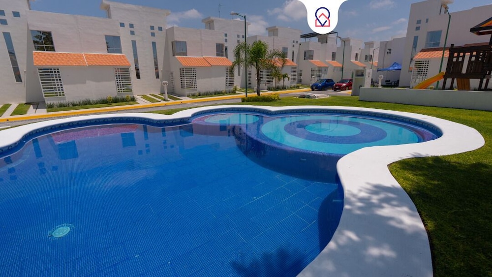 FFamily House & Water Park Tlayecac 3 BR