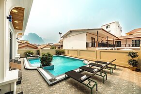Dream Future Vang Vieng Hotel