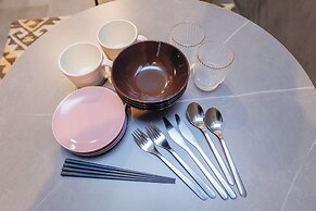 Flat K Plum Umegaoka by Tranova