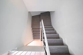 Yamamoto Building by Tranova
