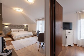 Pirin Sense Apartment Complex