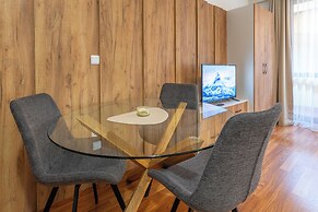 Pirin Sense Apartment Complex