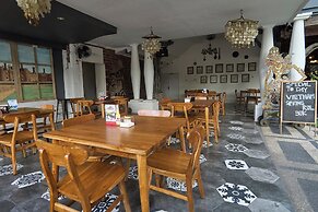 Attara Hostel Senggigi