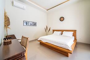 Calmaan Villa By Betterplace
