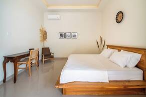 Calmaan Villa By Betterplace