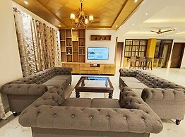 The Crown A Pinnacle of Luxury
