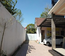 Wisma CK Kebumen by Cozzy