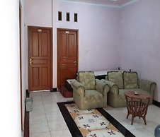Wisma CK Kebumen by Cozzy