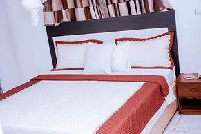 SILVER UMUBANO LIGHT RESIDENCE