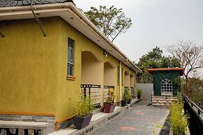 Lovana Apartments and Hotel