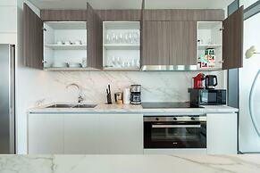 KeyRock - Sea View Beachfront Penthouse