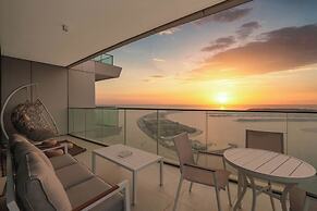 KeyRock - Sea View Beachfront Penthouse