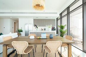 KeyRock - Sea View Beachfront Penthouse
