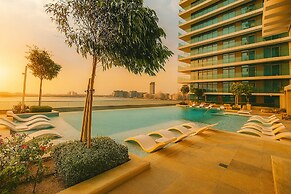 KeyRock - Sea View Beachfront Penthouse