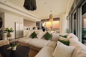 KeyRock - Sea View Beachfront Penthouse