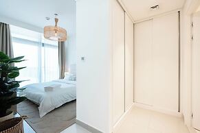 KeyRock - Sea View Beachfront Penthouse