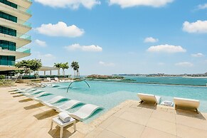 KeyRock - Sea View Beachfront Penthouse