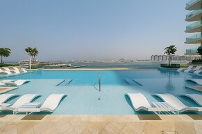 KeyRock - Sea View Beachfront Penthouse