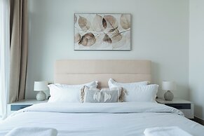 KeyRock - Sea View Beachfront Penthouse