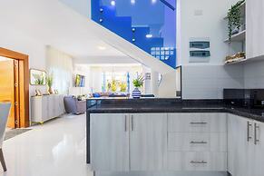Drake Villa 5