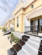 Zotel leisure courts kisigula