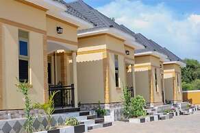 Zotel leisure courts kisigula