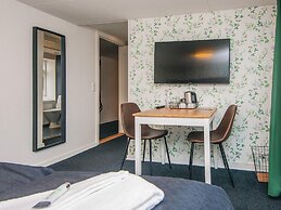 2 Person Holiday Park Home in Give