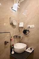 Hotel Kashi Crown