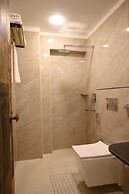 Hotel Kashi Crown