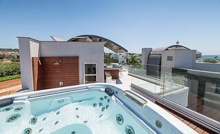 Vivo Mare Panorama Beachfront Villa