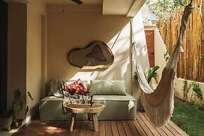 Luxury Jungle Retreat Sleeps 10 Rooftop Pool