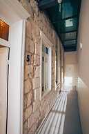 Roots Boutique Hotel