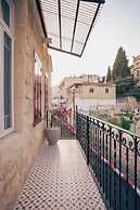 Roots Boutique Hotel