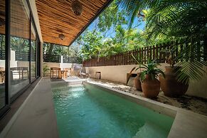 Apartment with Private Pool in Tulum