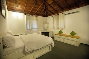 Funk Bunks - Sigiriya