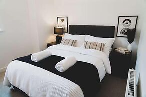 City Centre Oasis - 2 Bed Apartment