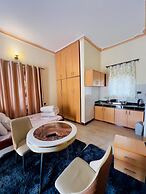 golden hotel and apartments