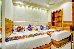 Fabhotel Indore Palace