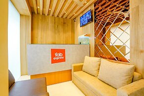 Fabhotel Indore Palace