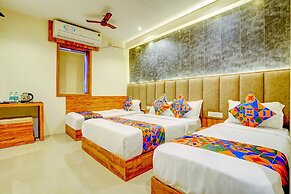 Fabhotel Indore Palace