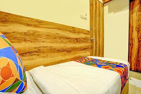 Fabhotel Indore Palace